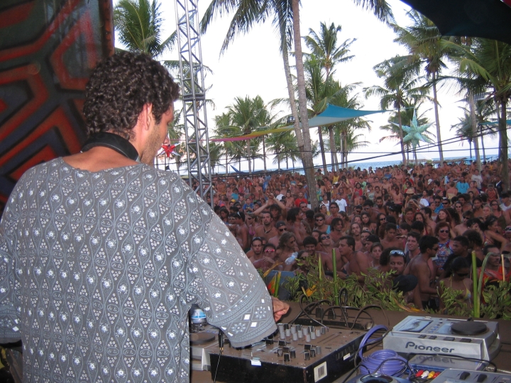 Burn in Noise Live
