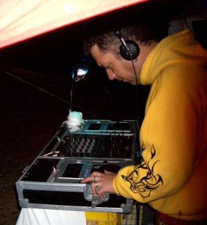 DJ Shahar playing at the Desert