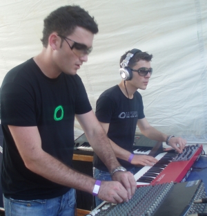 Vibe Tribe Live